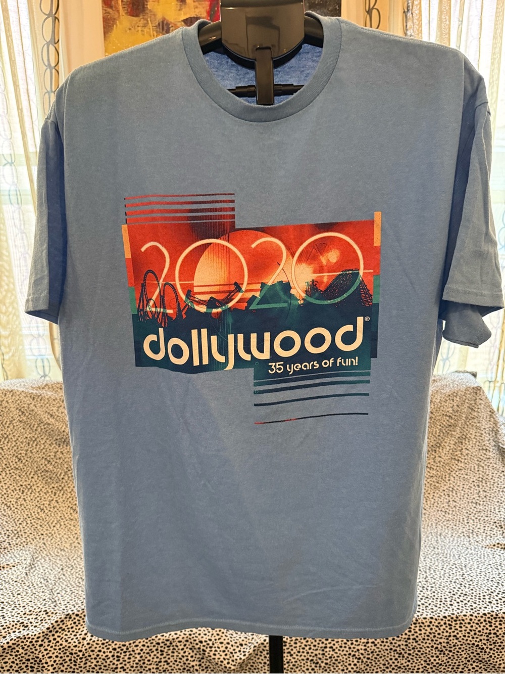Dollywood 2020 Graphic Short Sleeve Tee